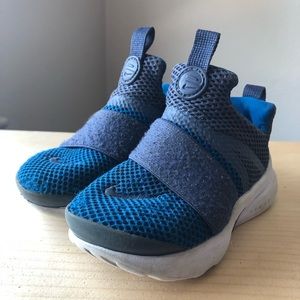 NIKE Blue & Gray BOYS toddler slide on